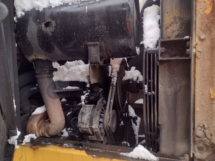 caterpillar-it24f-image-33