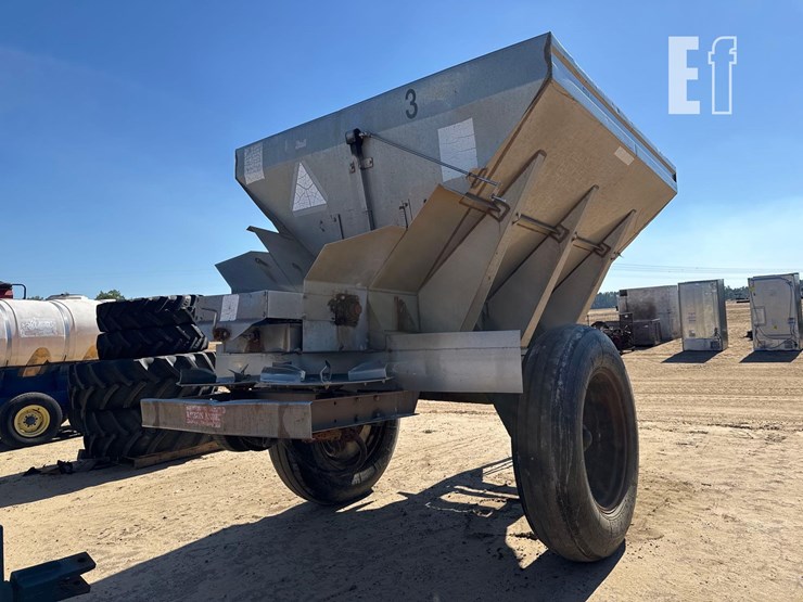 1992-dfi-pull-spreader-image-4