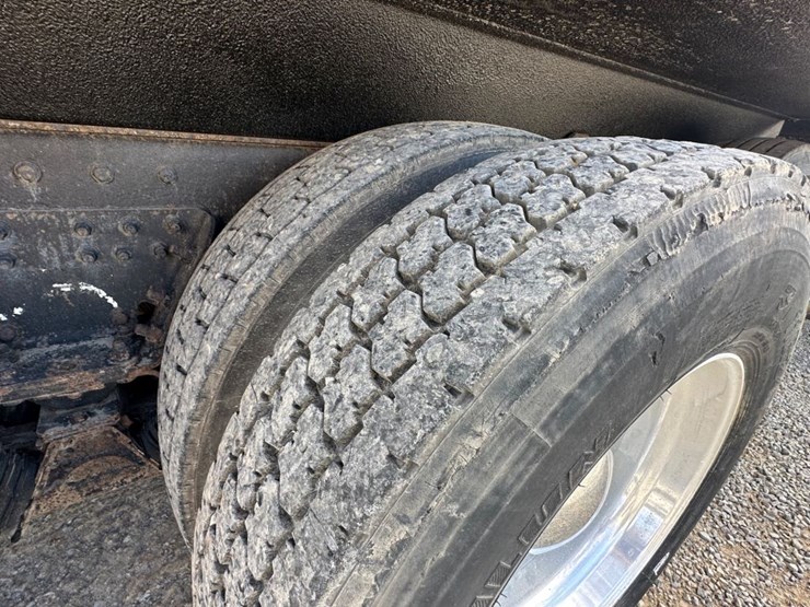 kenworth-t800-image-25