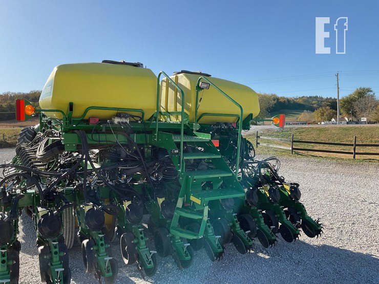 john-deere-db60-image-3