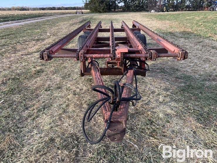 hesston-60a-stack-mover-image-2