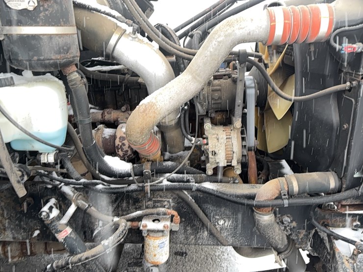 caterpillar-c7-image-24