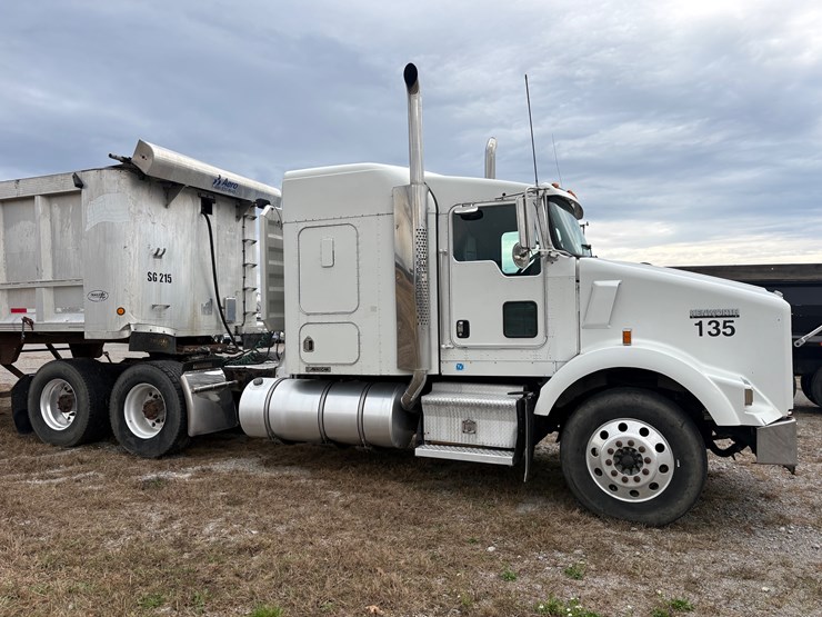 caterpillar-c15-image-3