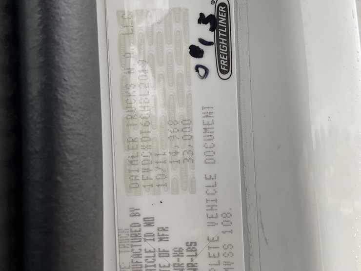 freightliner-business-class-m2-100-image-5