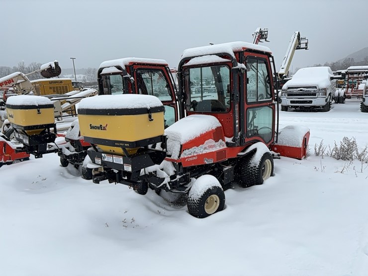 2022-kubota-f2690-image-4