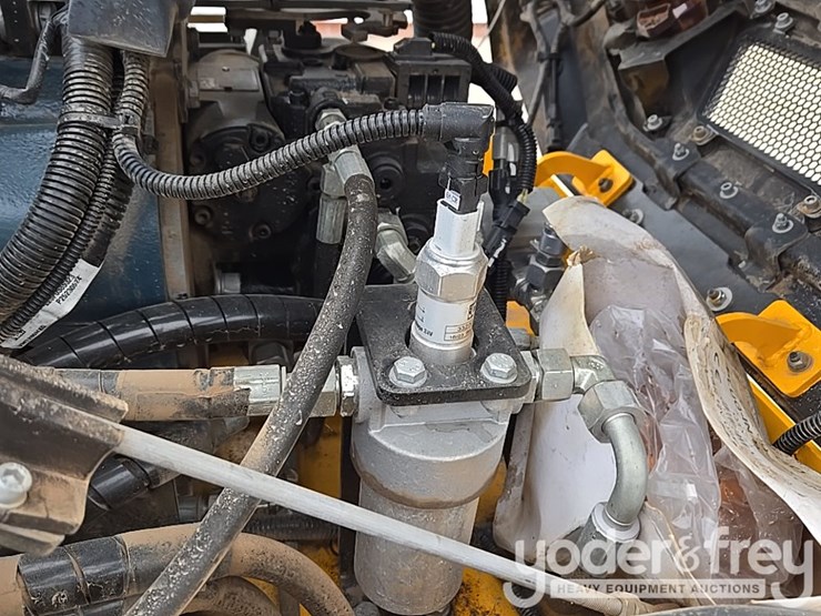 2023-jcb-ct260-120-image-35