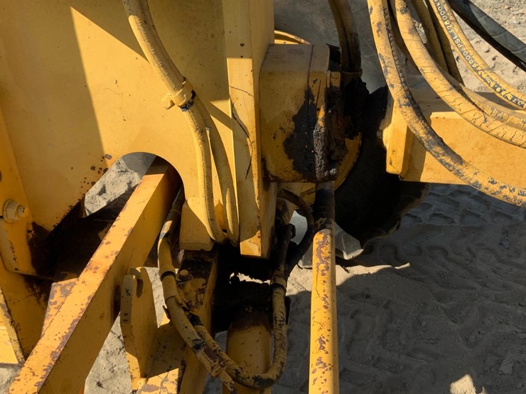 caterpillar-140h-vhp-image-11