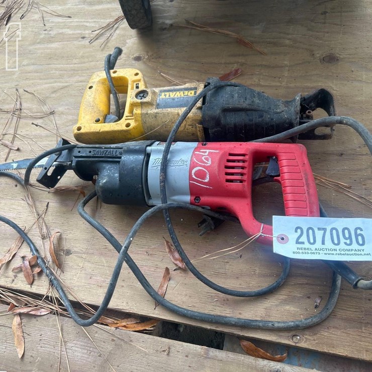 MILWAUKEE & DEWALT SAWZALL