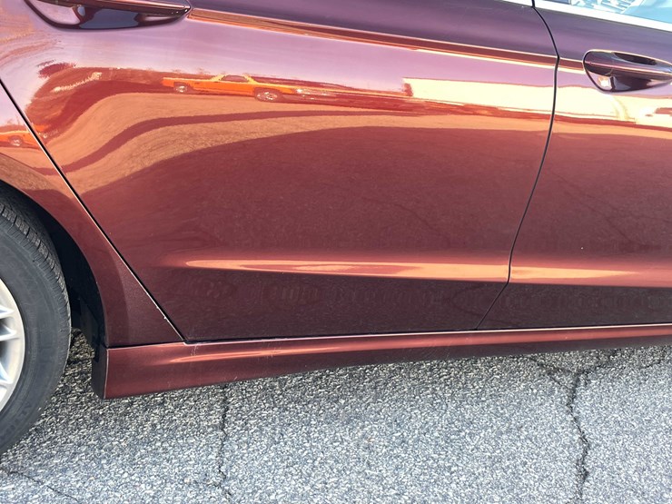 #1388-•-2015-ford-fusion-(has-wi-title)-(of)-image-31