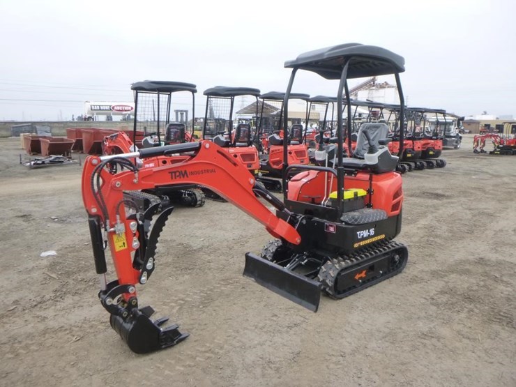 2025-tpm-16-hydraulic-excavator-image-1