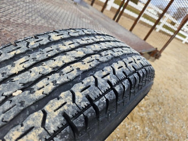 #3331-•-b-b-20'-tandem-axle-trailer-image-16