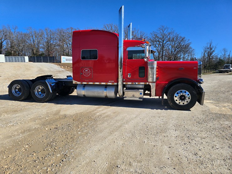 2005-peterbilt-379-image-40