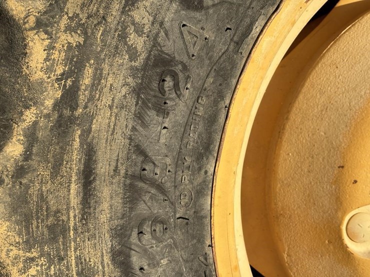 1975-ford-445a-image-26