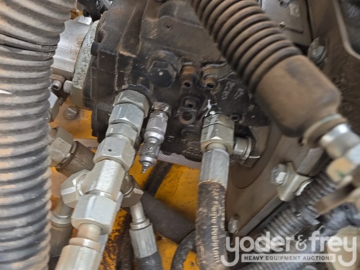 2023-jcb-ct260-120-image-59