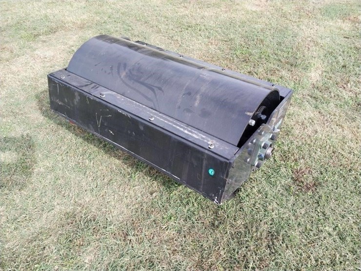 new-future/-giyi-mini-s/s-qa-hyd-vibratory-roller-image-1