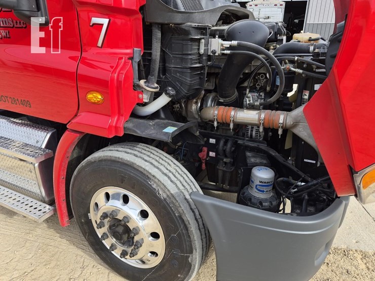 2018-freightliner-cascadia-113-image-28