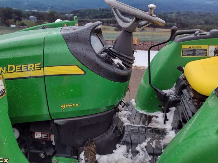 john-deere-4720-image-12