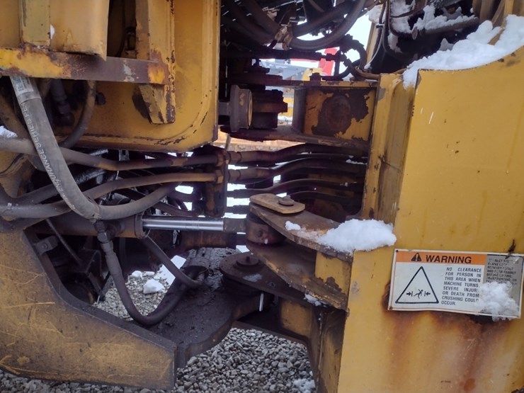 caterpillar-it24f-image-29