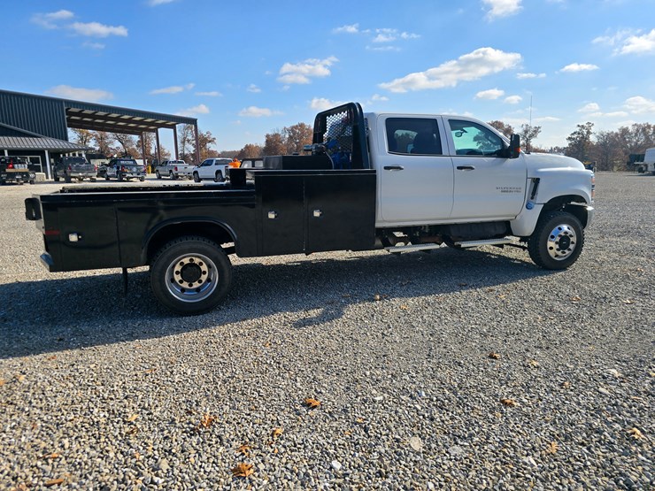 chevrolet-silverado-5500hd-image-31