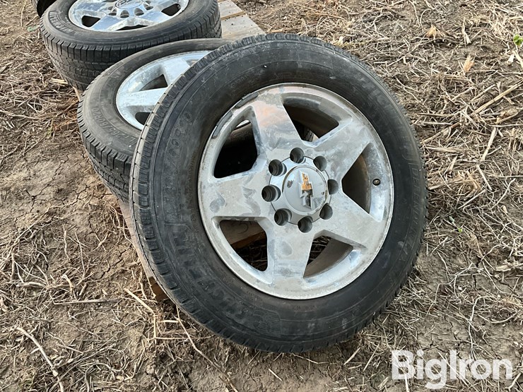 chevrolet-2500hd-image-9