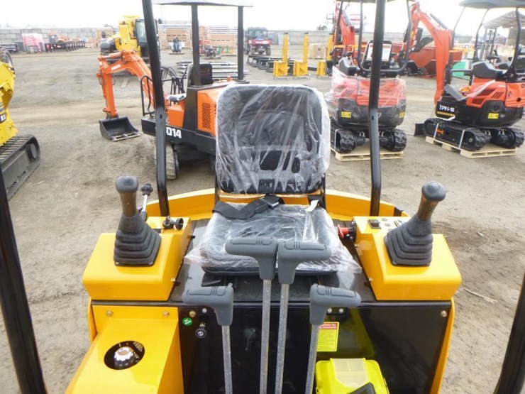 2025-vicsec-vc15-hydraulic-excavator-image-19