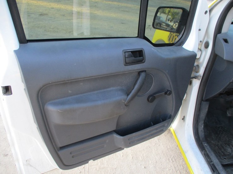 2010-ford-transit-connect-image-9