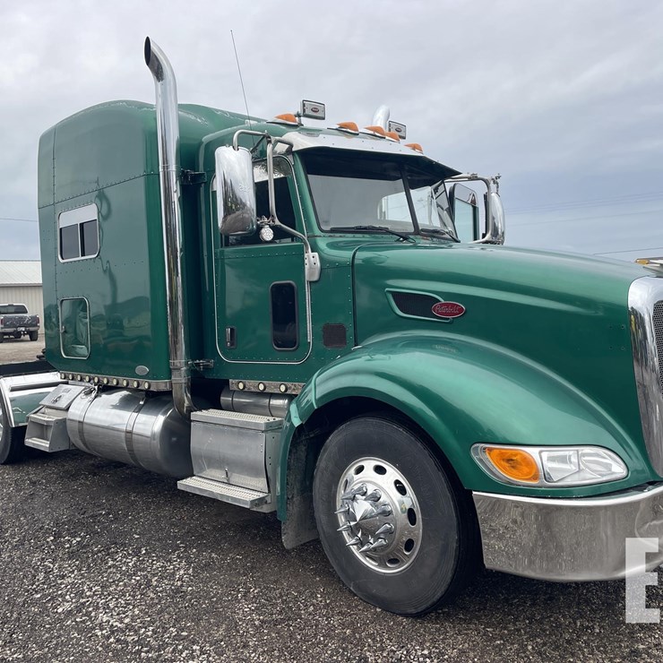 2009 PETERBILT 386