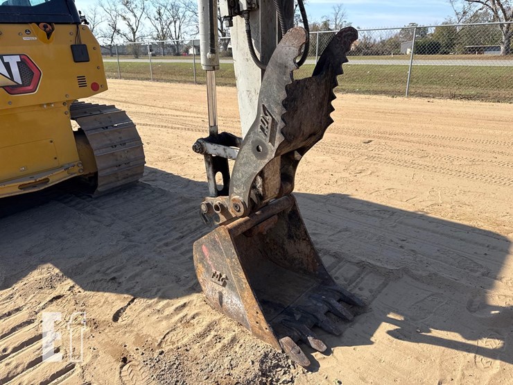 2020-takeuchi-tb260-image-27