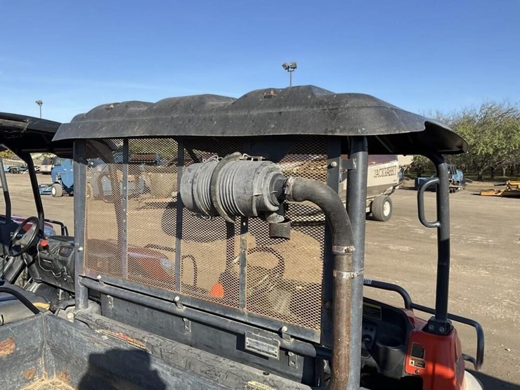 kubota-rtv900xt-image-11