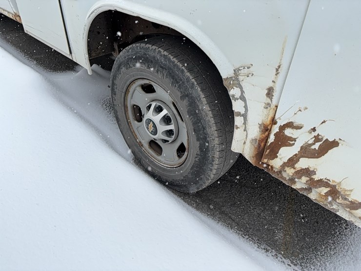 2016-chevrolet-2500hd-image-10