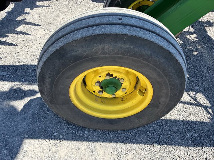 john-deere-637-image-15