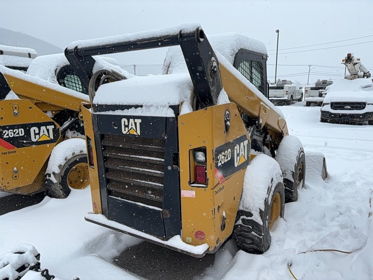 2015-caterpillar-262d-image-7