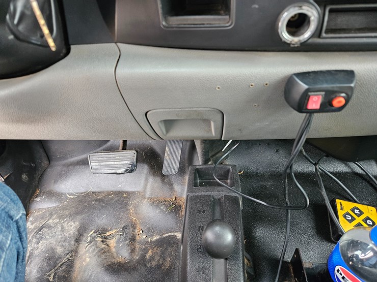 chevrolet-silverado-2500-image-45