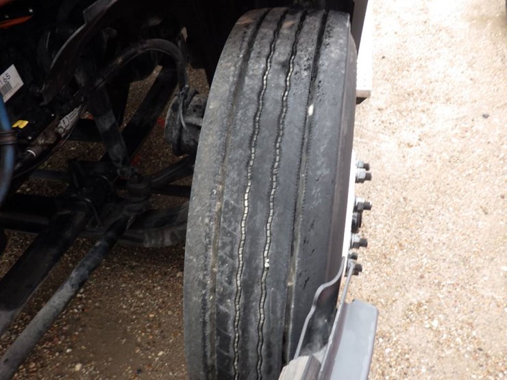 freightliner-cascadia-116-image-25