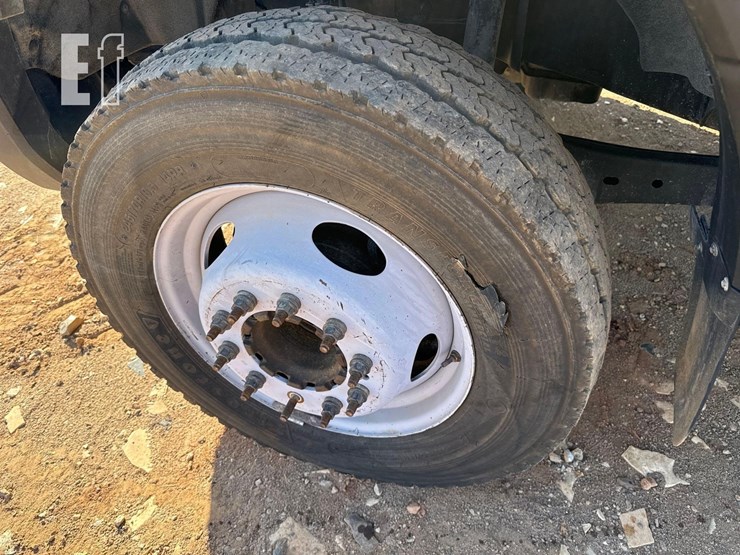 ford-f550-xl-image-23