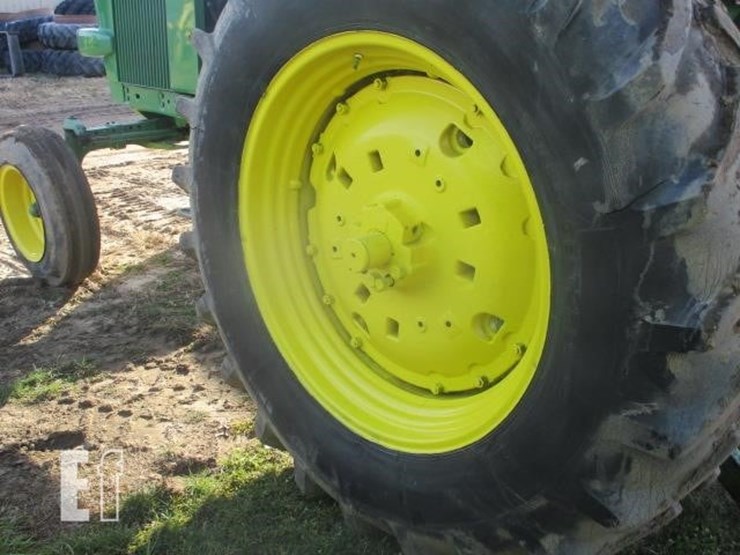 john-deere-4040-image-13