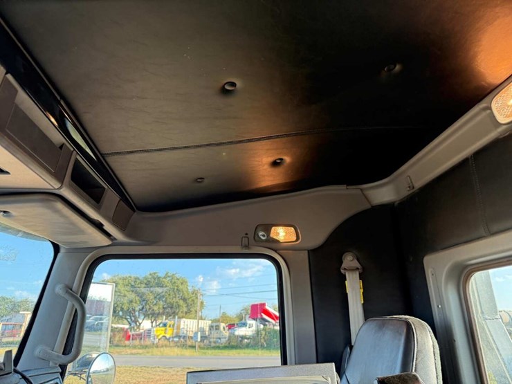 kenworth-t800-image-23