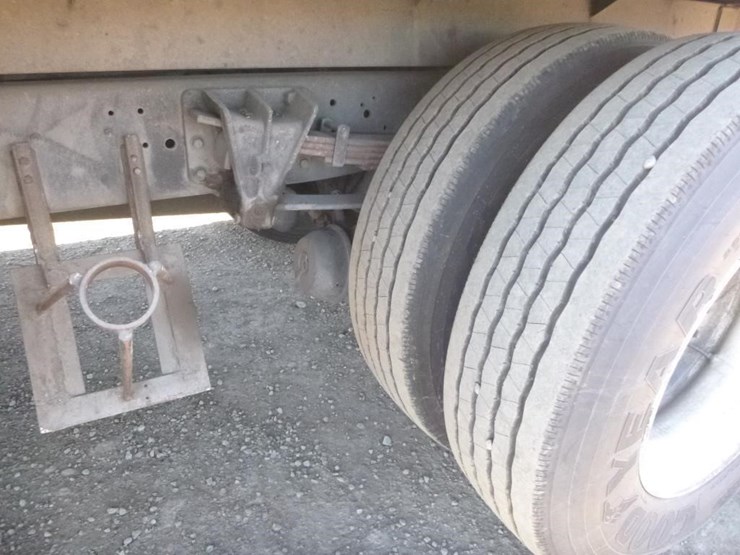 2001-international-4700-image-18