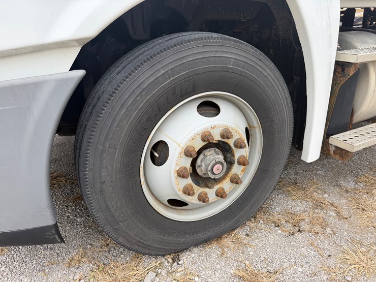 #29767-•-2018-freightliner-cascadia-tandem-axle-truck-tract-image-22