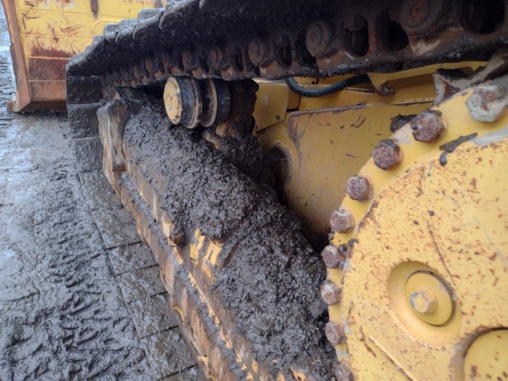 caterpillar-d6n-xl-image-21