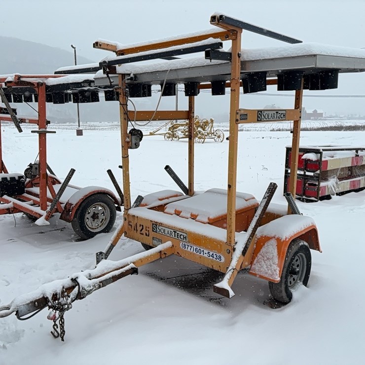 SOLAR TECH SILENT SENTINEL ARROWBOARD ARROW/MESSAGE BOARD VN:46M1A0916B1524497