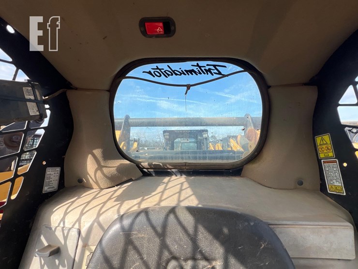 2017-caterpillar-259d-image-33