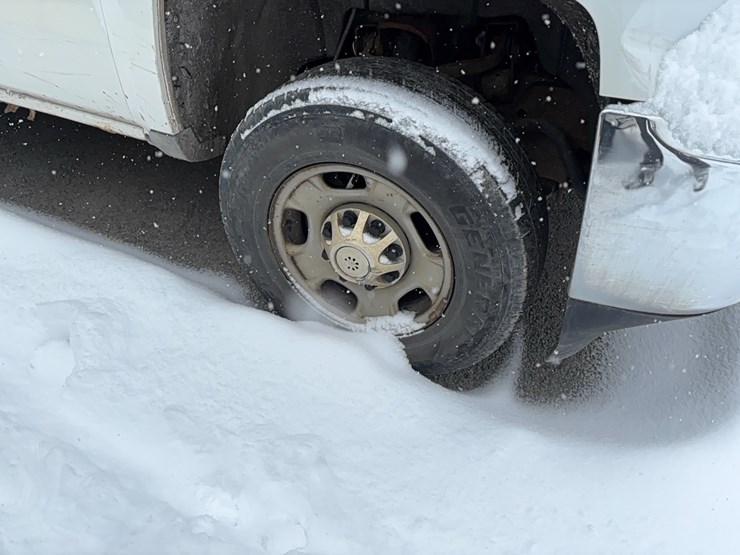 2016-chevrolet-2500hd-image-3