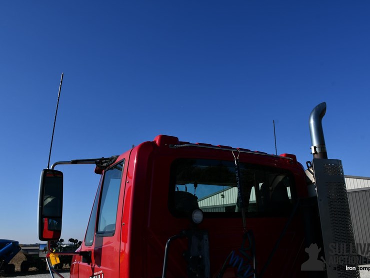 international-prostar-image-17