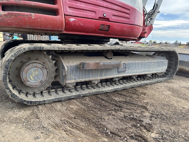 2014-takeuchi-tb290-image-25