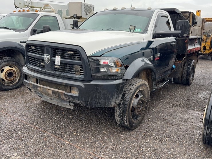 dodge-ram-5500-image-1