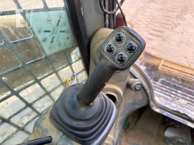 2016-caterpillar-289d-image-26