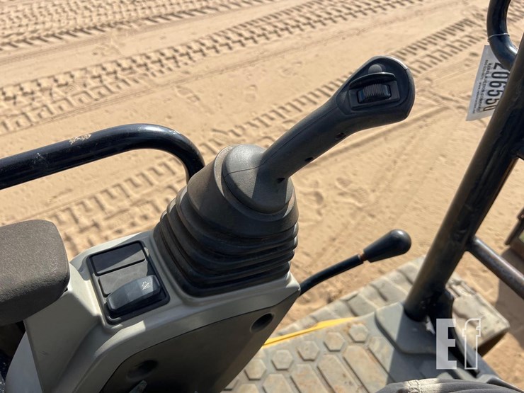 caterpillar-305e2-cr-image-31