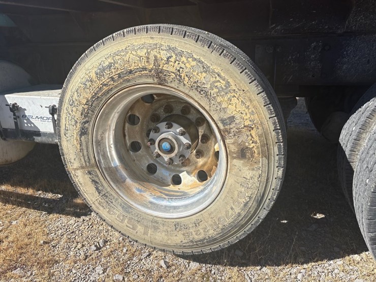 freightliner-fld120-image-7