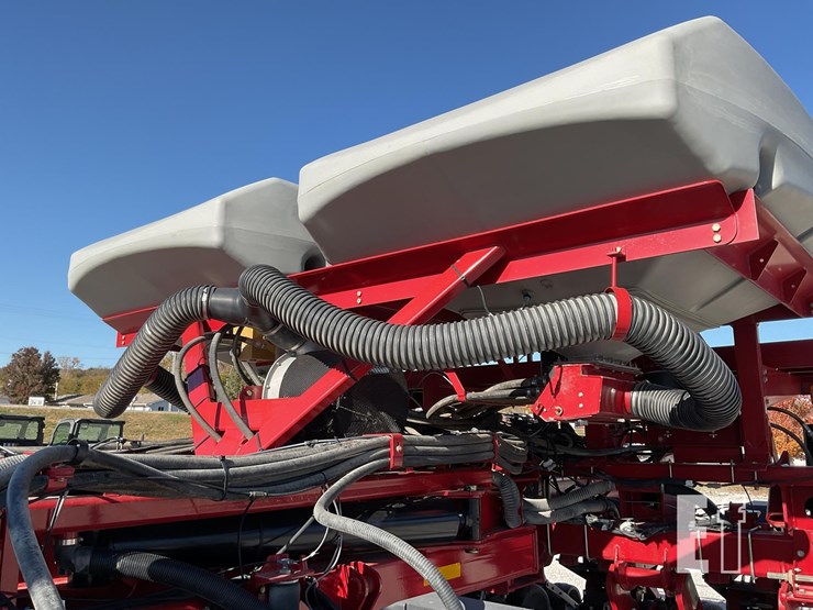 case-ih-1250-image-43